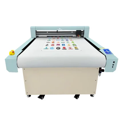 double blade auto feeding digital flatbed cutter